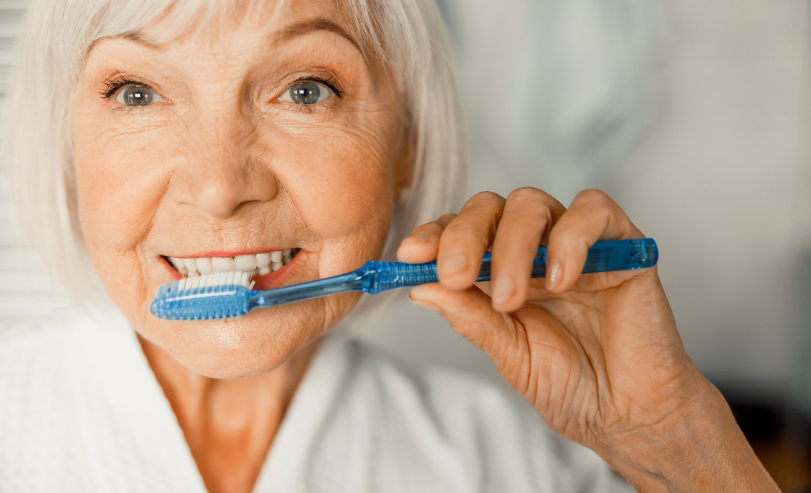 Quais são os problemas nos dentes mais comuns de acordo com a idade?
